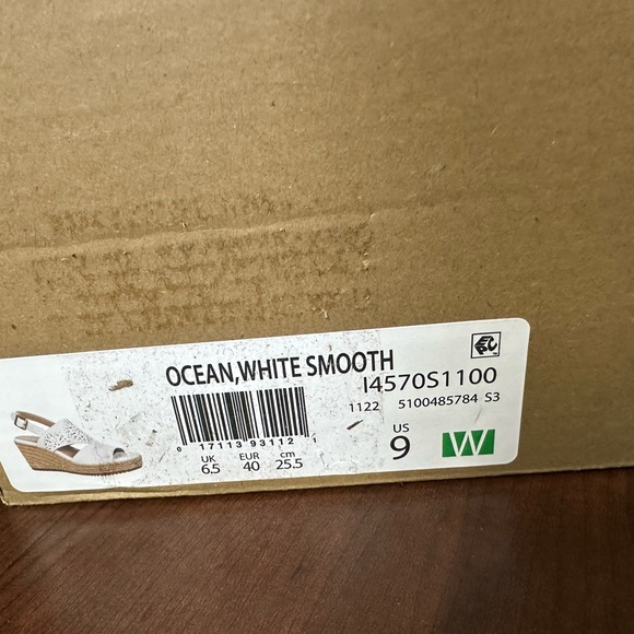 Soul Naturalizer Ocean White Sandal size 9 W - Picture 4 of 5